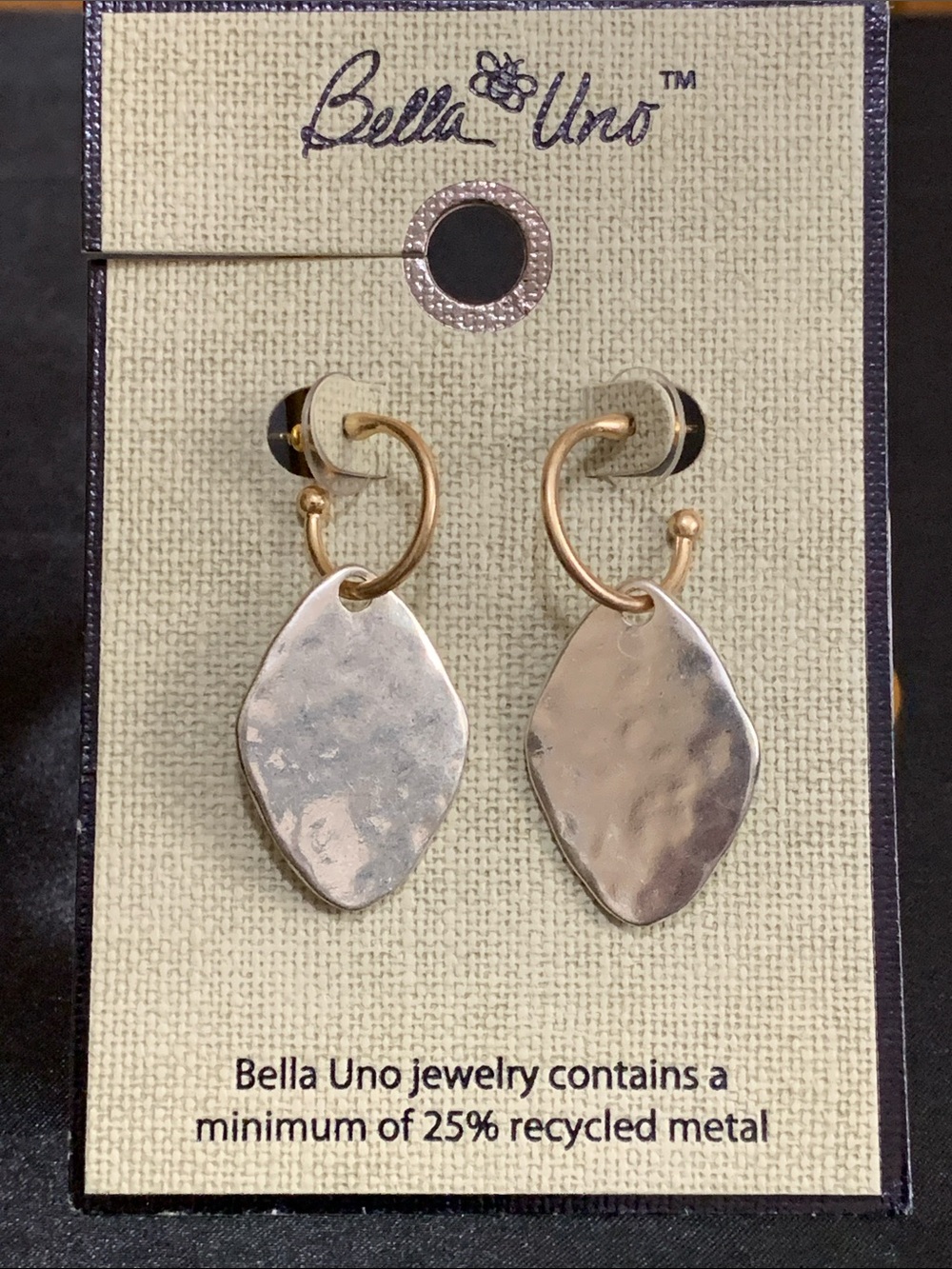 NWT Bella Uno two tone earrings